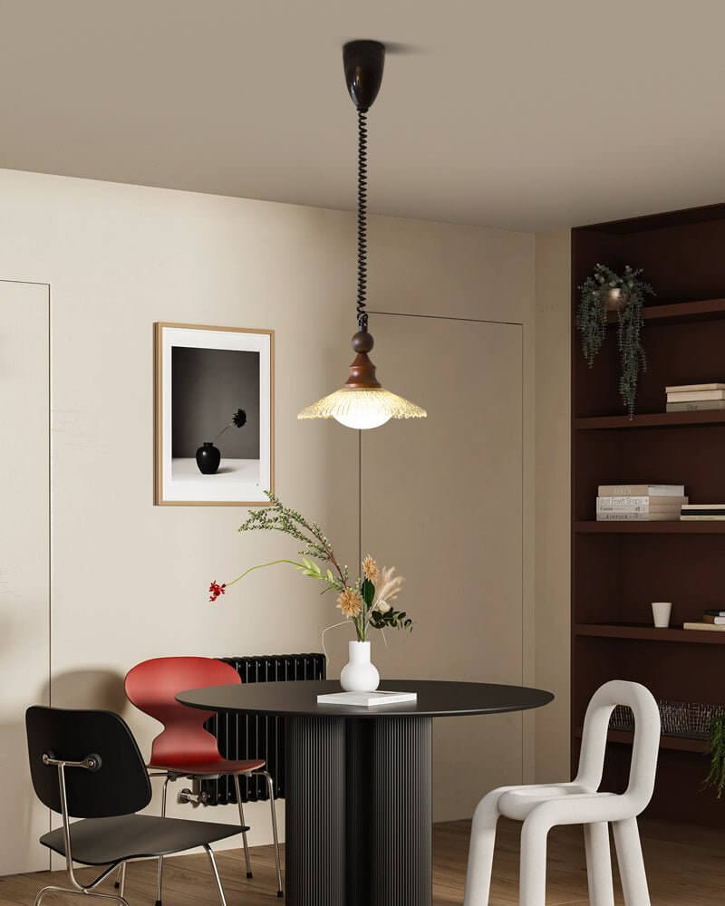 Hanglamp met houten accenten