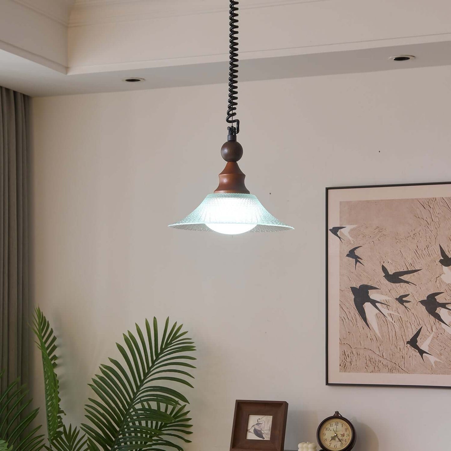 Hanglamp met houten accenten
