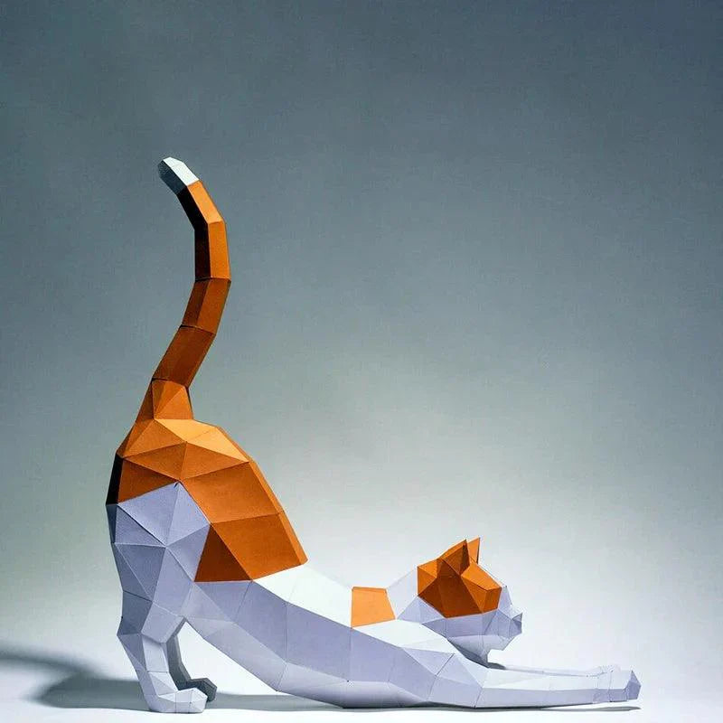 "3D papercraft kat model, DIY decorstuk, 62cm hoog, modern en uitgerekt design voor stijlvol huisdecor."