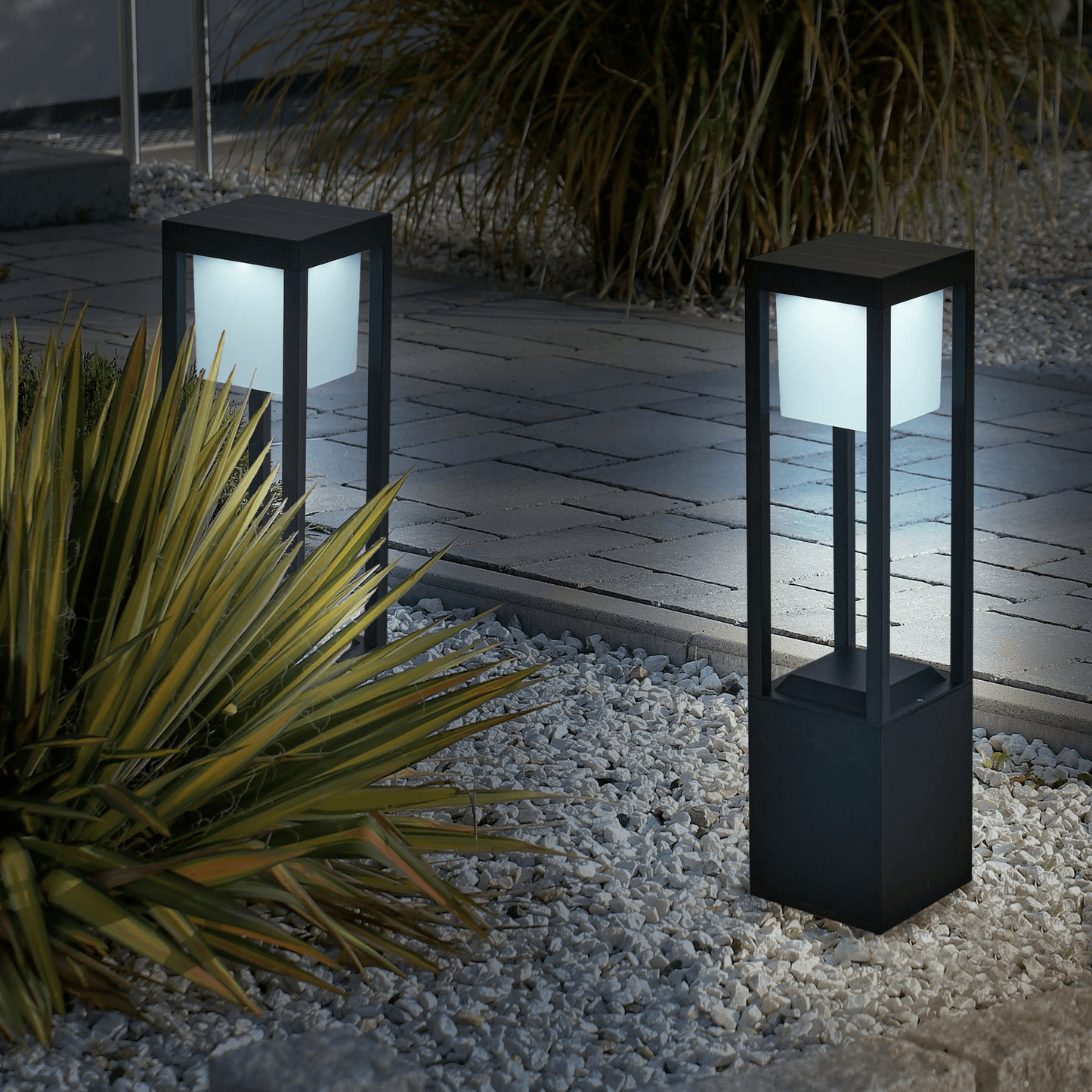 Kubusvormige Buitenlamp op Zonne-energie (60cm)