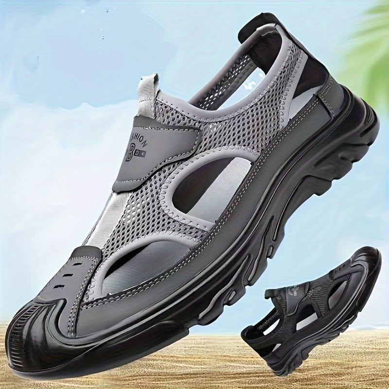 "Ademende lichte heren sandalen met PU zool en sportief ontwerp, zijaanzicht. Perfect voor zomeractiviteiten."