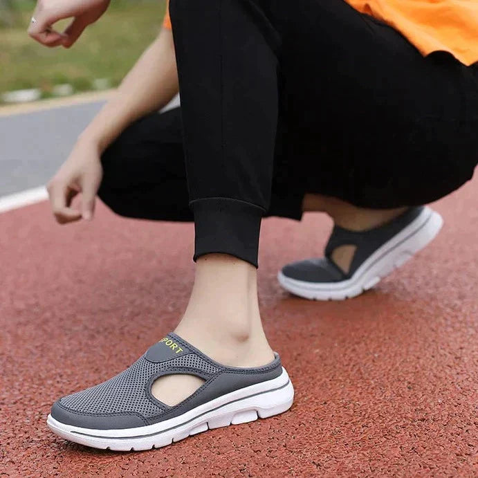 Ademende, lichtgewicht pantoffels voor binnen en buiten met stretchgeweven bovenwerk en zachte kurk binnenzool voor dames.