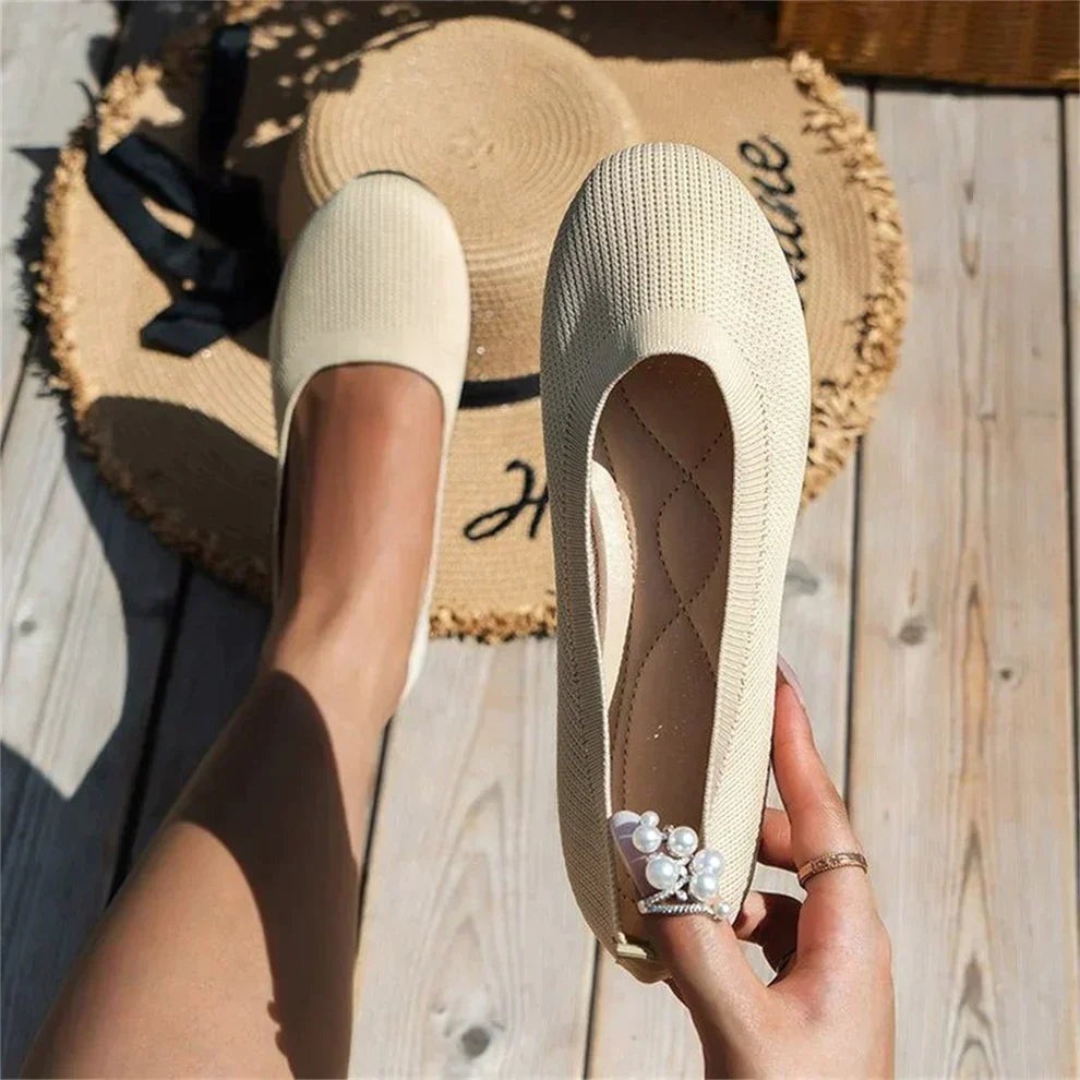 "Beige Alina orthopedische ballerina's met stijlvolle vorm en comfortabele orthopedische ondersteuning voor dagelijks gebruik