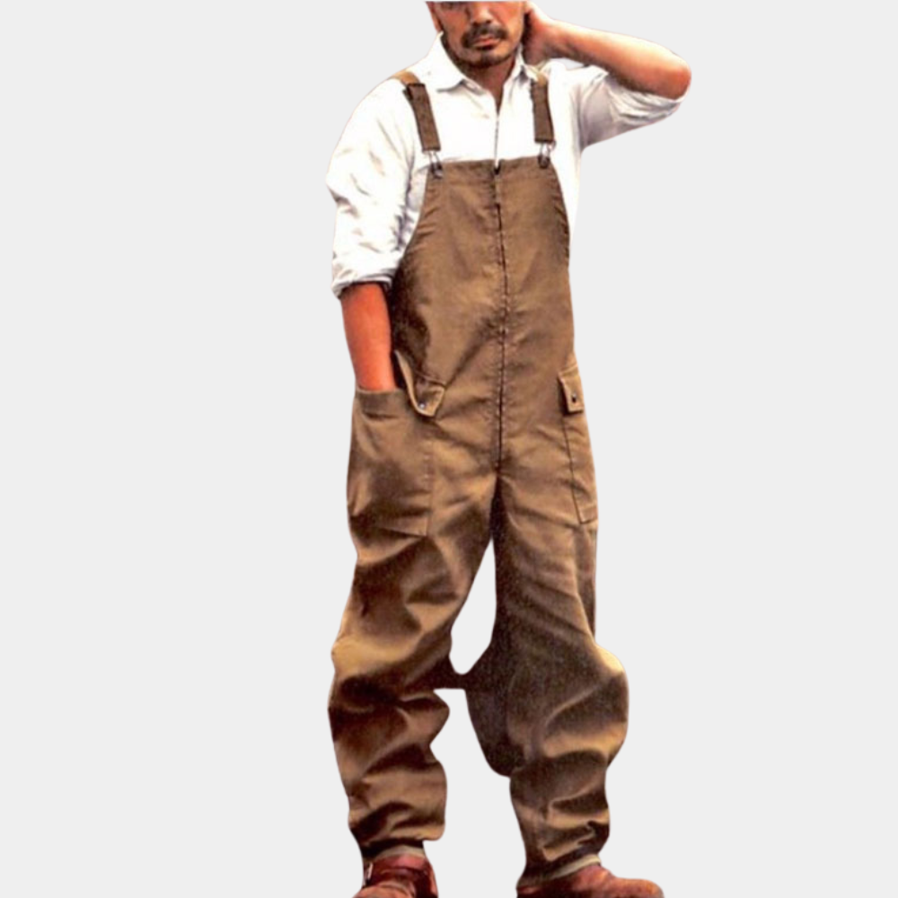"Bruine cargo overall voor mannen met zijzakken, comfortabele pasvorm en ademend materiaal, perfect voor zomer en werk."