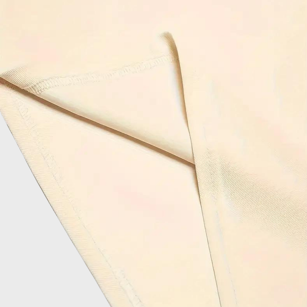 "Casual herenpolo in polyester, stijlvol ontwerp met knopen en korte mouwen, ademend en kreukbestendig."
