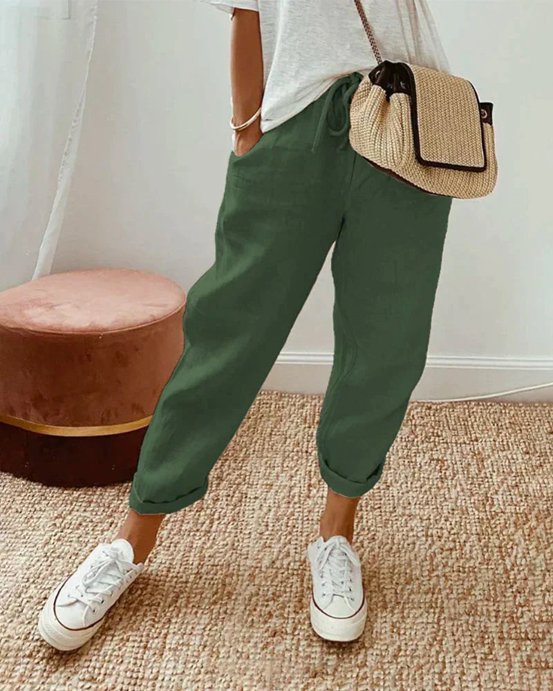 "Casual linnen broek voor dames, comfortabel en stijlvol, beige kleur, flatterend silhouet voor elke gelegenheid."
