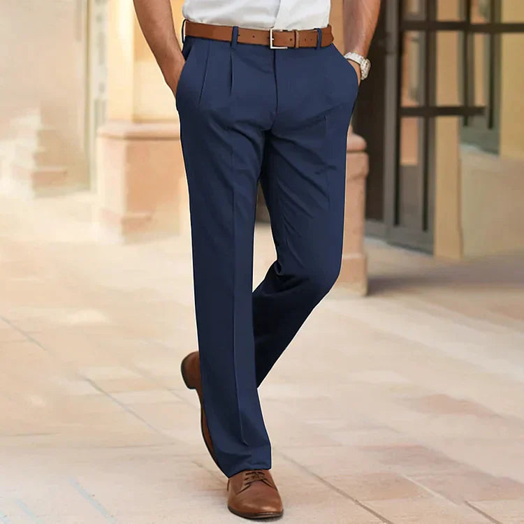 "Casual zwarte businessbroek voor heren, ademend en comfortabel, perfect voor lente en zowel zakelijke als informele gelegenh
