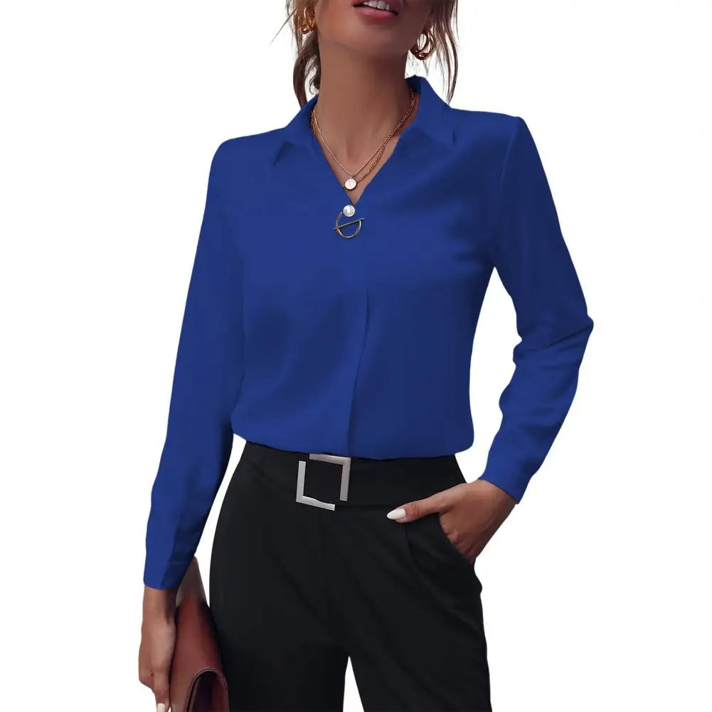 Chique damesblouse van luchtig chiffon, effen kleuren. Tijdloos en veelzijdig design, geschikt voor elke gelegenheid.