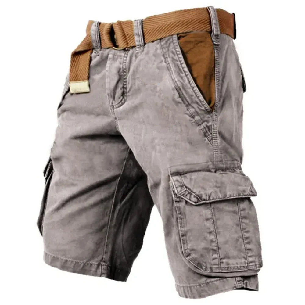 "Comfortabele heren cargo shorts van zacht katoen, met meerdere zakken en verstelbare riem, ideaal voor zomerse activiteiten.