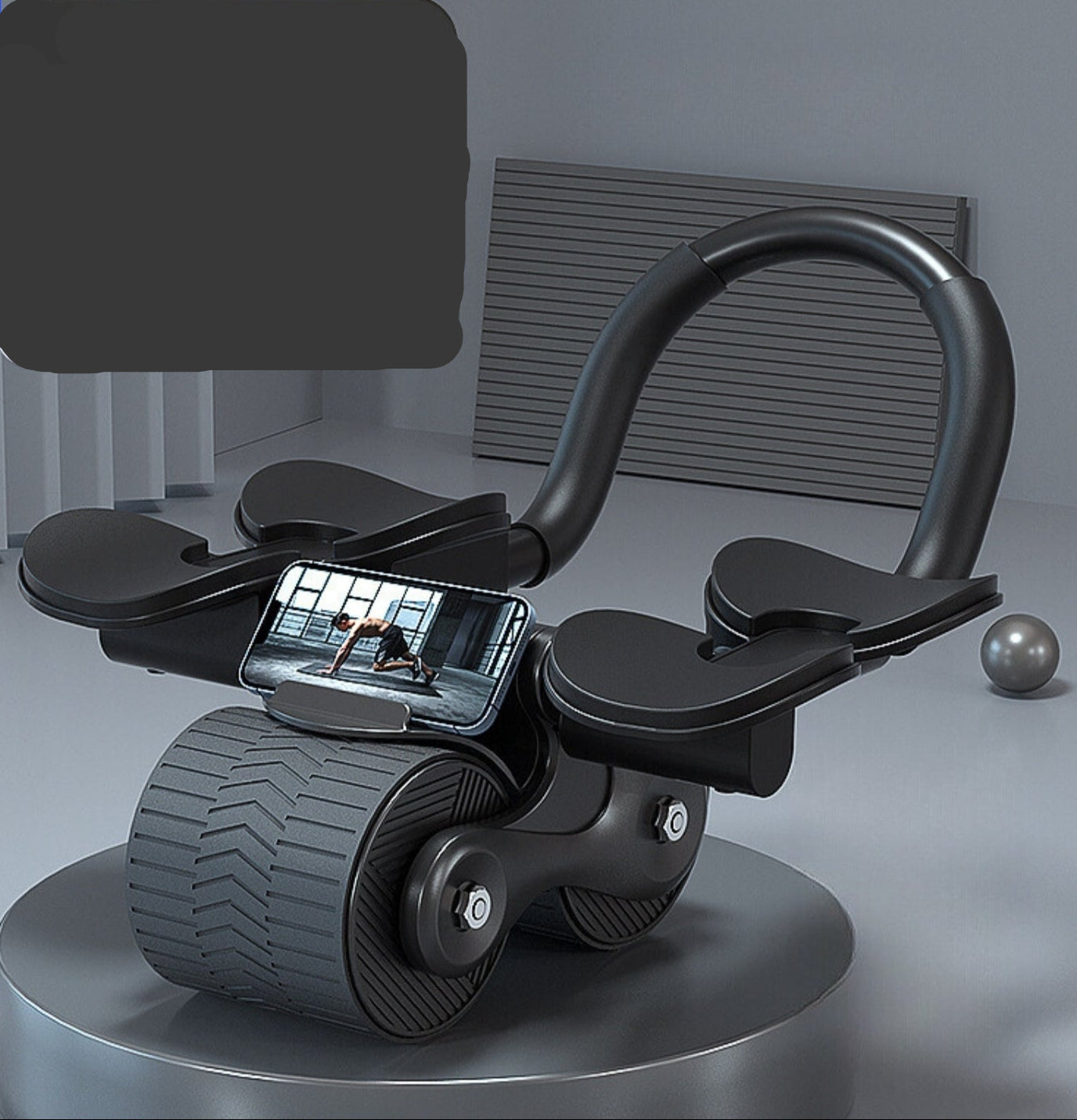 "Compacte buikspiertrainer met EVA-schuim handgrepen en automatische terugvering voor efficiënte core training thuis."