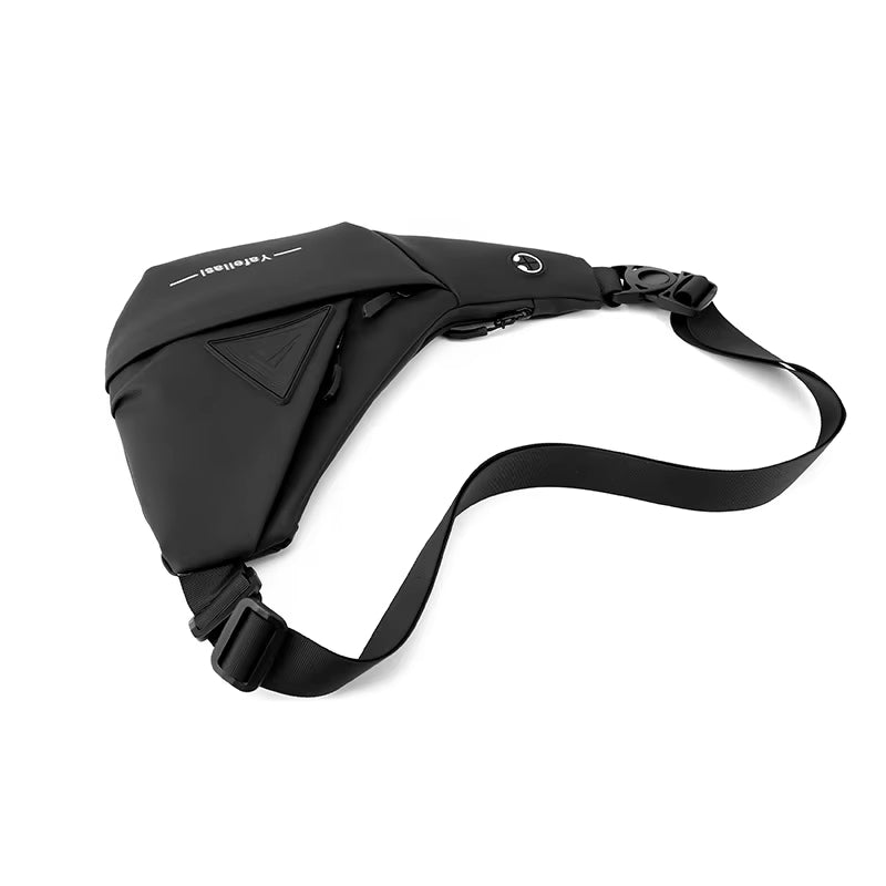 "Compacte heren crossbody tas, lichtgewicht en stijlvol, met verstelbare schouderband voor dagelijks handsfree gemak."