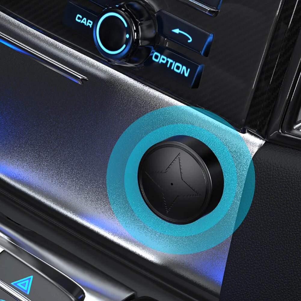"Compacte magnetische GPS tracker, sterke bevestiging, handige locatiebepaler voor veiligheid, draagbaar en onopvallend."