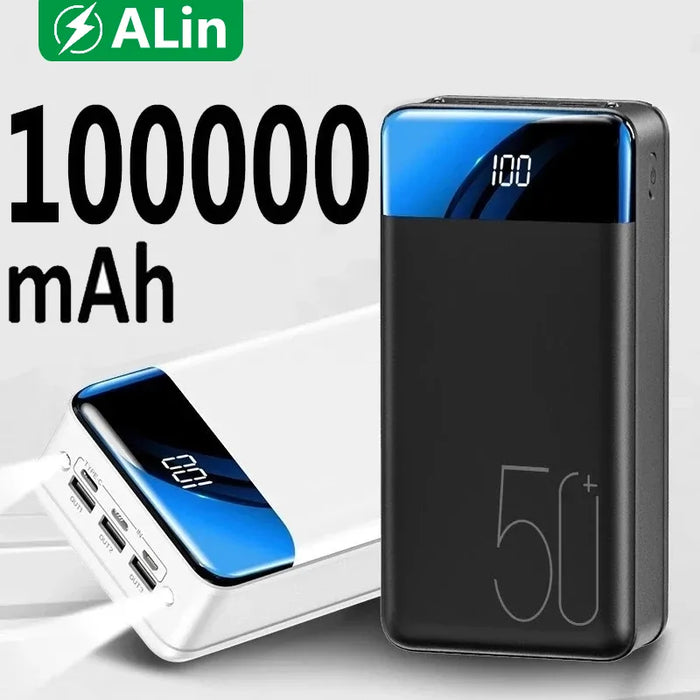 "Compacte, zwarte powerbank met 50000 mAh capaciteit, meerdere USB-poorten en LED-indicatoren, ideale draagbare oplader."