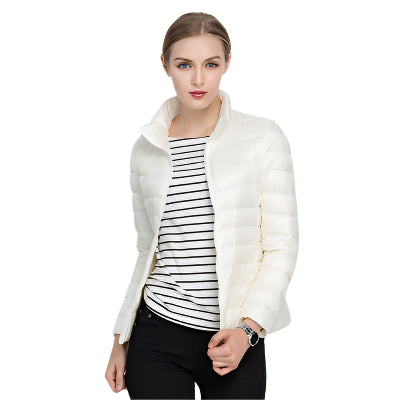 "Dames lichtgewicht donsjas, elegant en warm, donsjack met stijlvolle pasvorm voor winterse dagen."