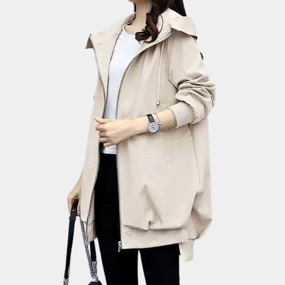"Dames tussenjas met capuchon in khaki, ademend en stijlvol voor lente en herfst, UrbanShield design met moderne pasvorm."