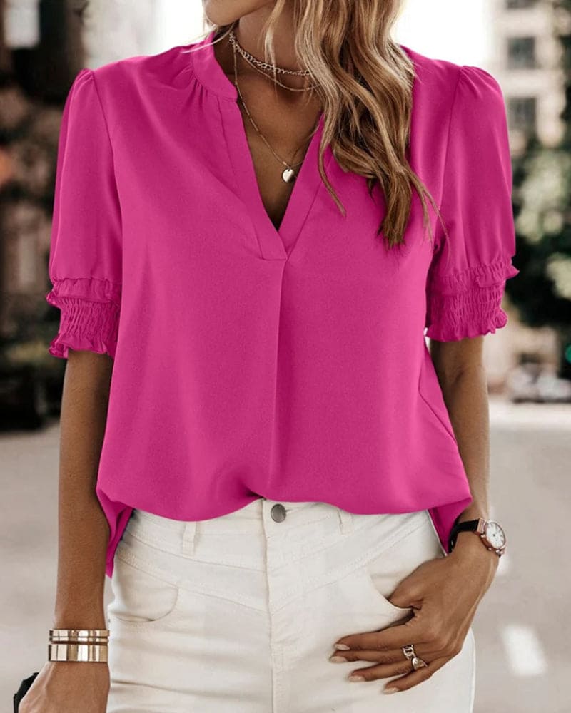 "Dames V-hals blouse, luchtige korte mouwen, trendy pasvorm, los model, ideaal voor elke gelegenheid."