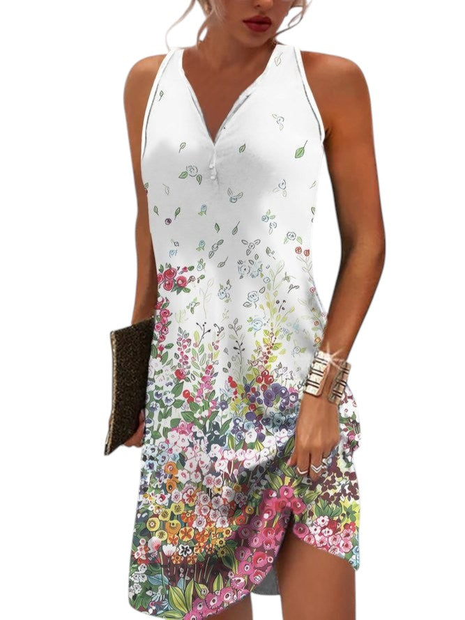 "Dames zomerjurk met speelse print in luchtige stof, ideaal voor warme dagen; trendy en veelzijdig voor elke gelegenheid."