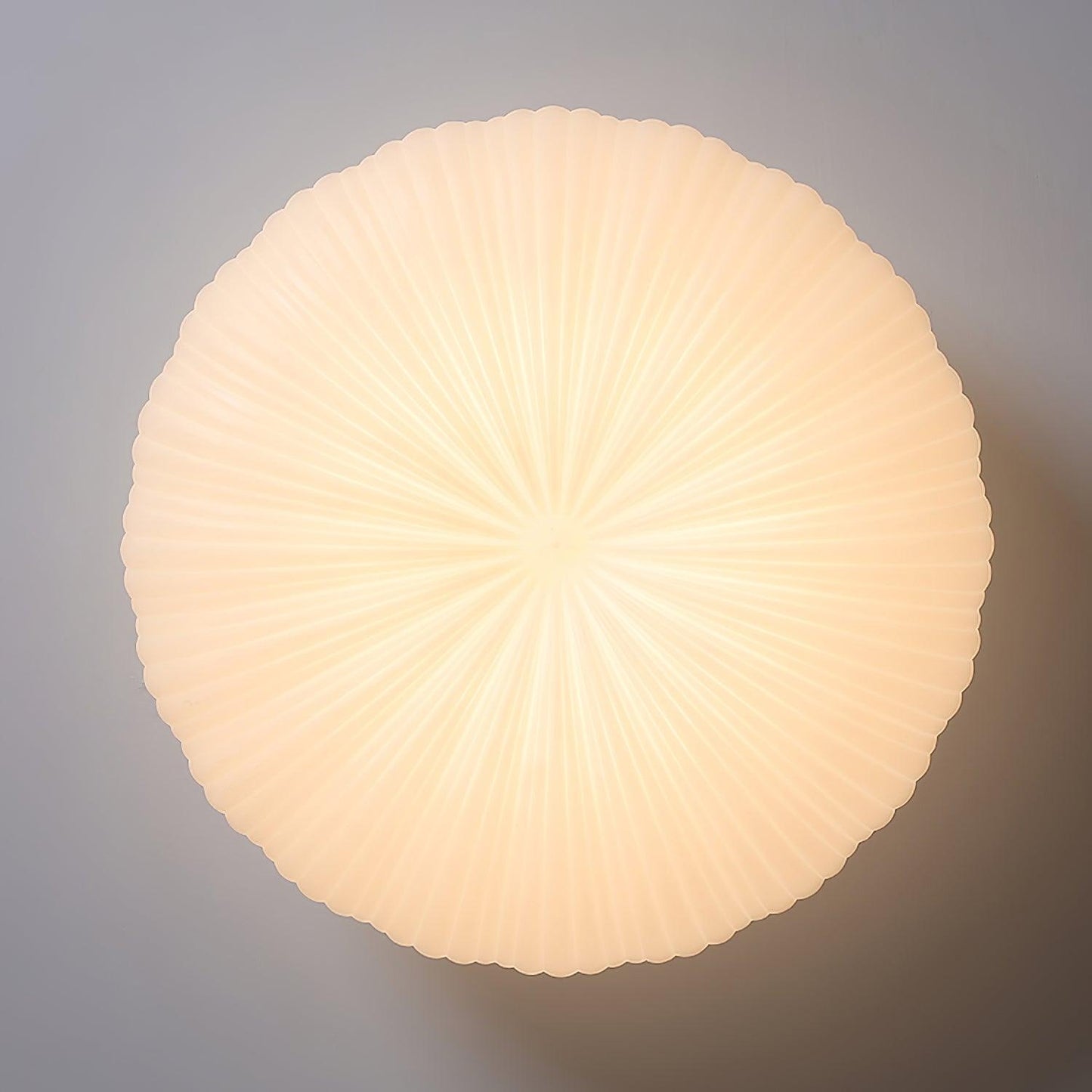 "Dimbare Filomena Luxe plafondlamp met modern design, LED-verlichting en afstandsbediening, ideaal voor elegante interieurs."