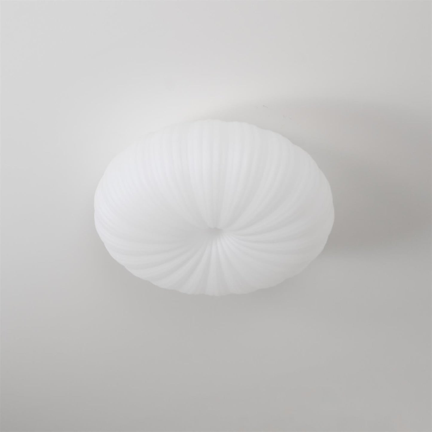 "Dimbare Filomena Luxe plafondlamp met modern design, LED-verlichting en afstandsbediening, ideaal voor elegante interieurs."
