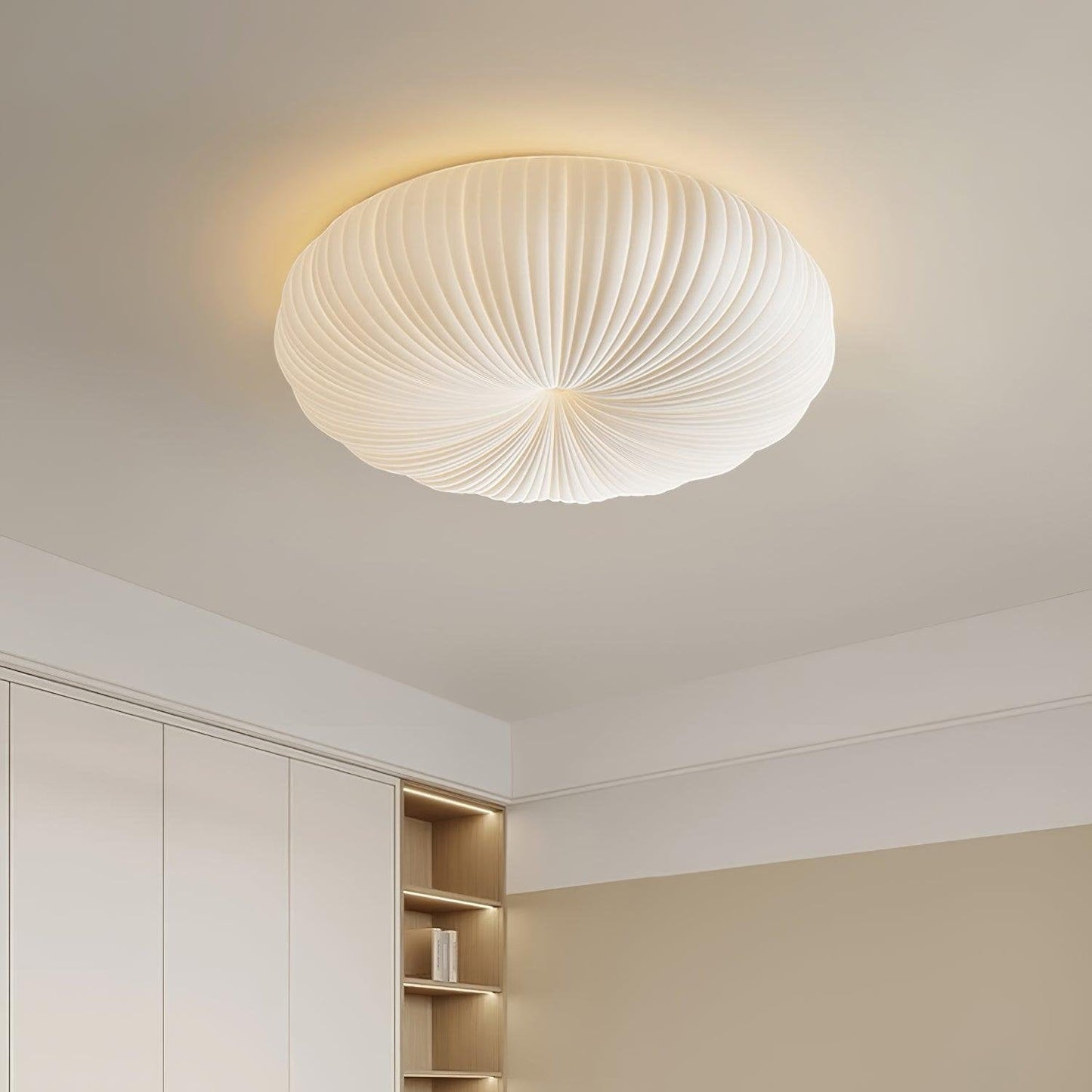 "Dimbare Filomena Luxe plafondlamp met modern design, LED-verlichting en afstandsbediening, ideaal voor elegante interieurs."