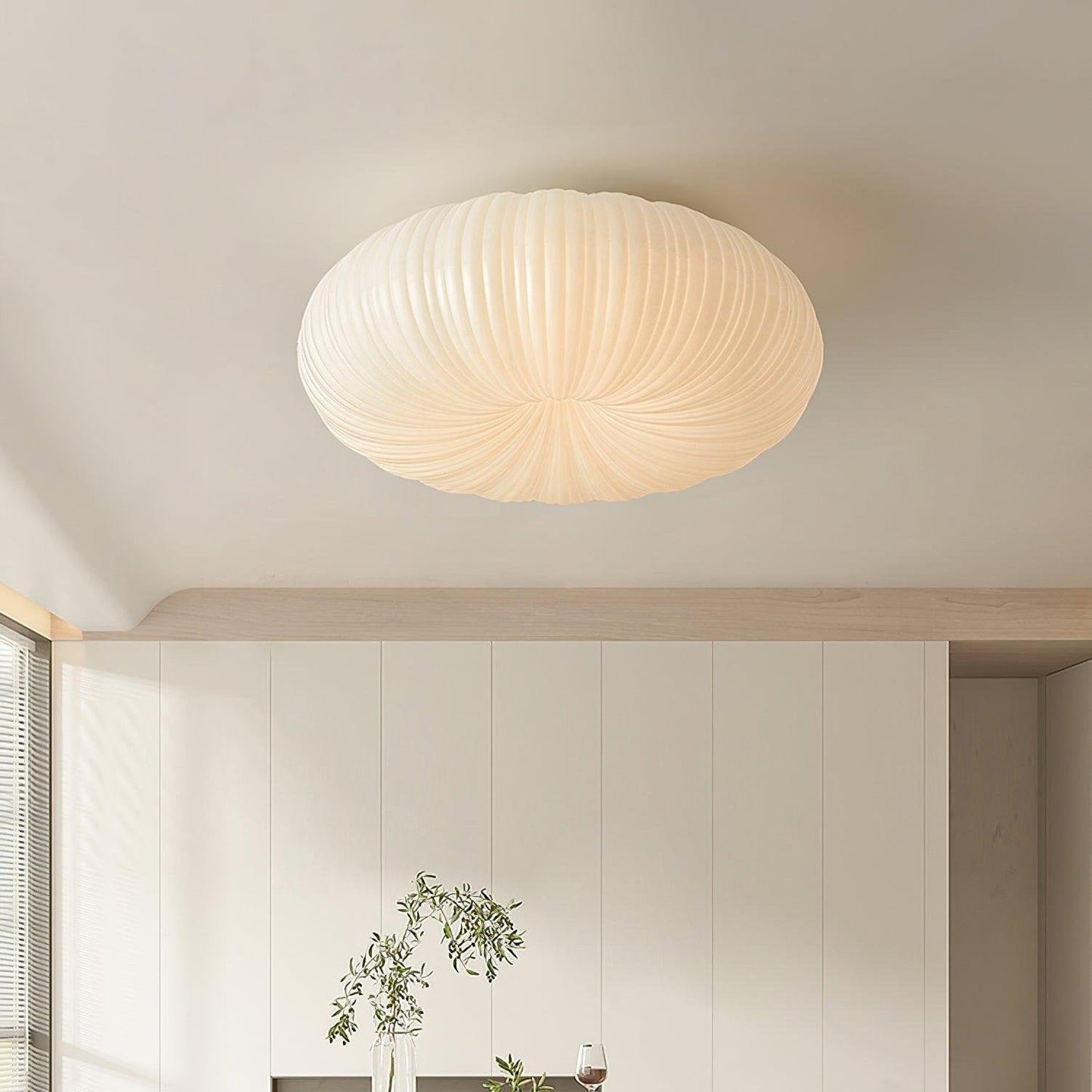 "Dimbare Filomena Luxe plafondlamp met modern design, LED-verlichting en afstandsbediening, ideaal voor elegante interieurs."