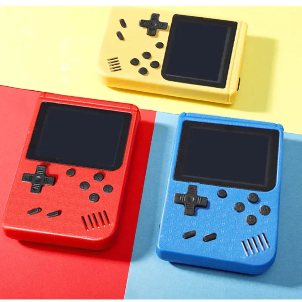 "Draagbare retro console, compact, met meer dan 400 klassieke spellen, ideaal voor nostalgisch gamen en onderweg gebruik."