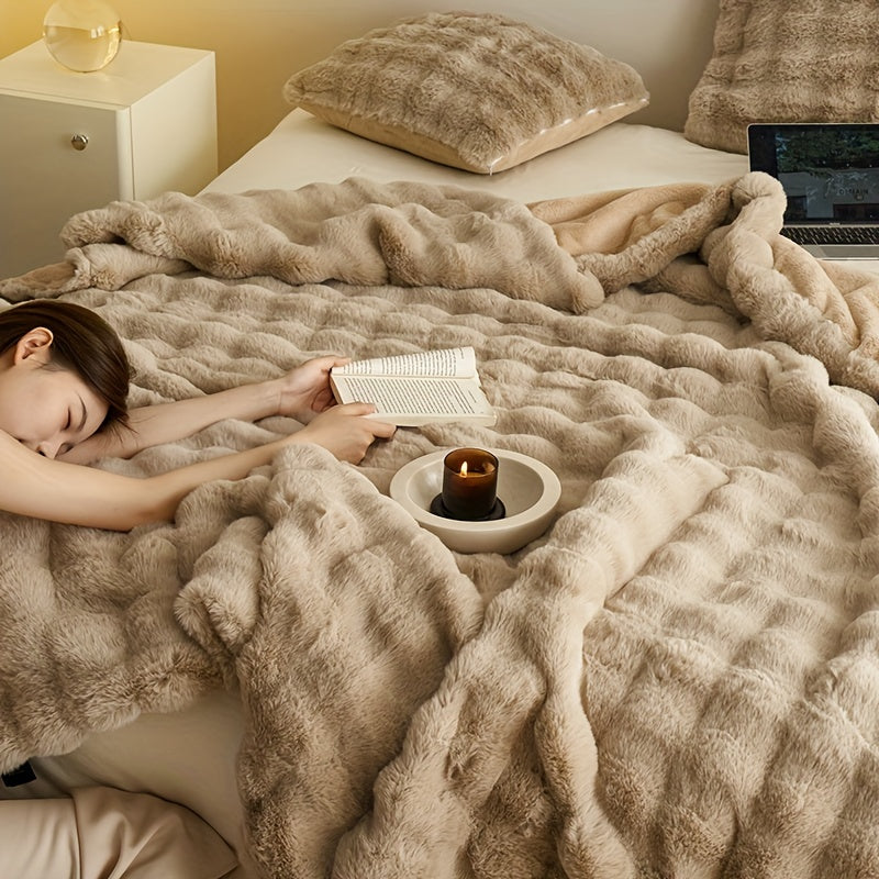"Dubbelzijdige fleece deken, zachte pluche textuur, in roze kleur, past stijlvol in elk interieur, warm en comfortabel."