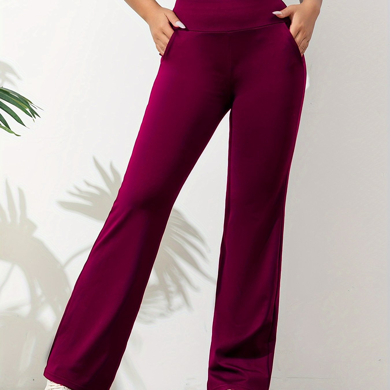 "Elastische dames yogabroek, ademend en comfortabel met flatterende snit, ideaal voor yoga of meditatie, afbeelding 1."