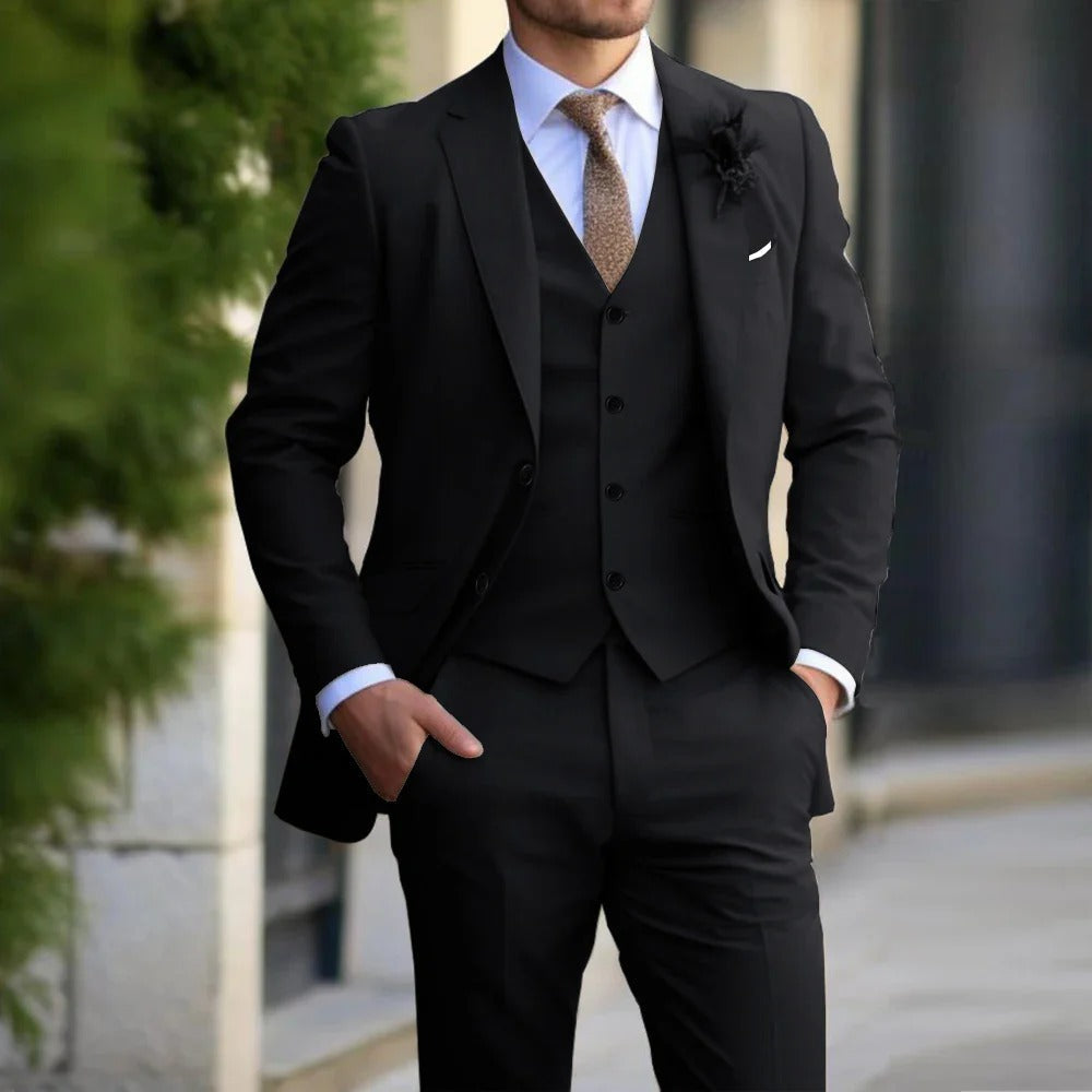 "Elegant 3-delig herenpak, slim fit, met blazer, gilet en broek in grijze tint voor bruiloft en zakelijke gelegenheden."