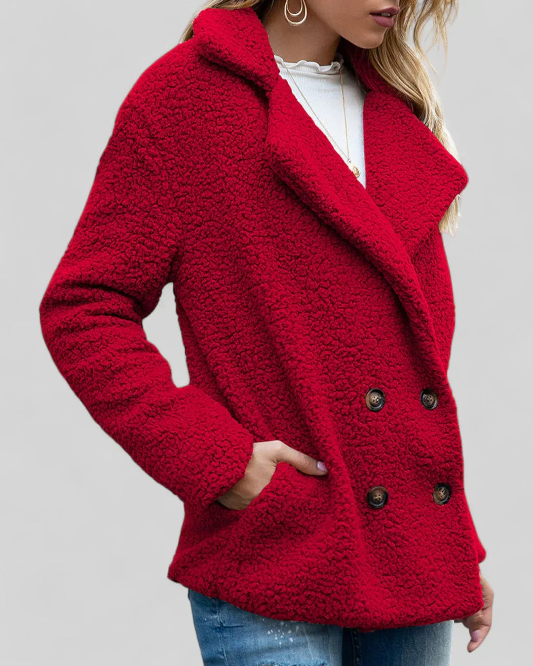 "Elegante damesjas Genevieve, zacht en tijdloos design, diverse kleuren, geschikt voor casual en formele gelegenheden."