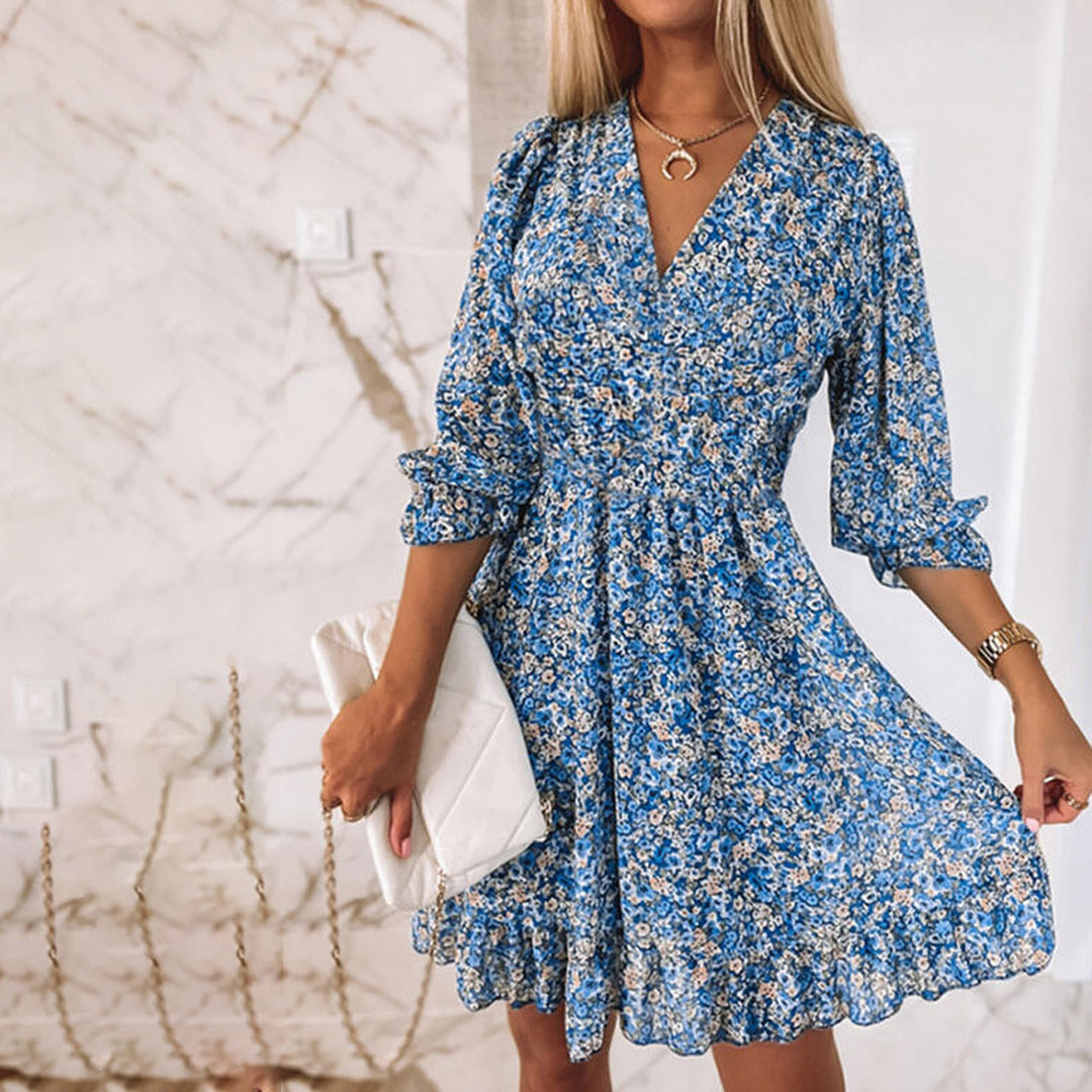"Elegante midi zomerjurk voor dames met korte mouwen en V-hals, beschikbaar in roze, blauw en groen."