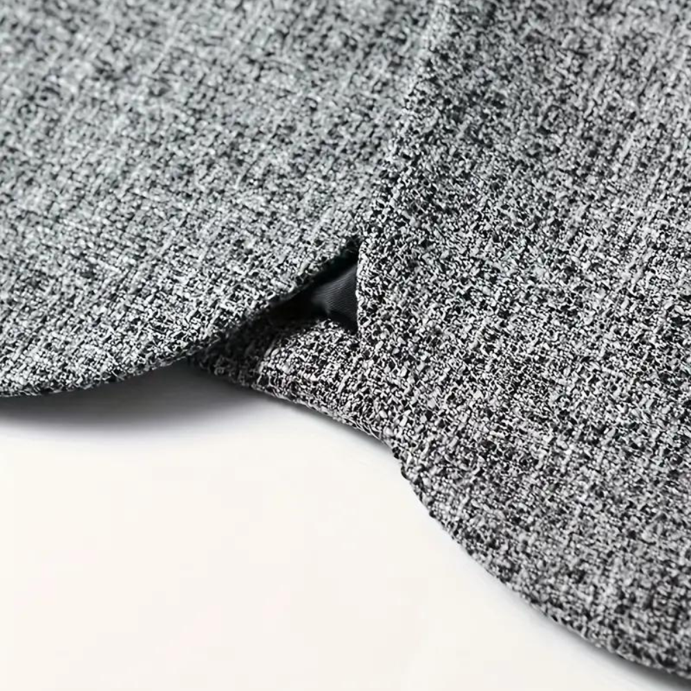 "Elegante RAYAN herenblazer in blauw met reverskraag, klepzakken en knopen voor stijlvolle looks. All-season stijlbasic."