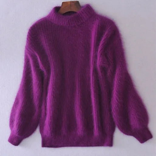 "Elegante vintage angora trui voor dames, zacht en luxe, beschikbaar in meerdere kleuren, perfect voor stijlvolle looks."