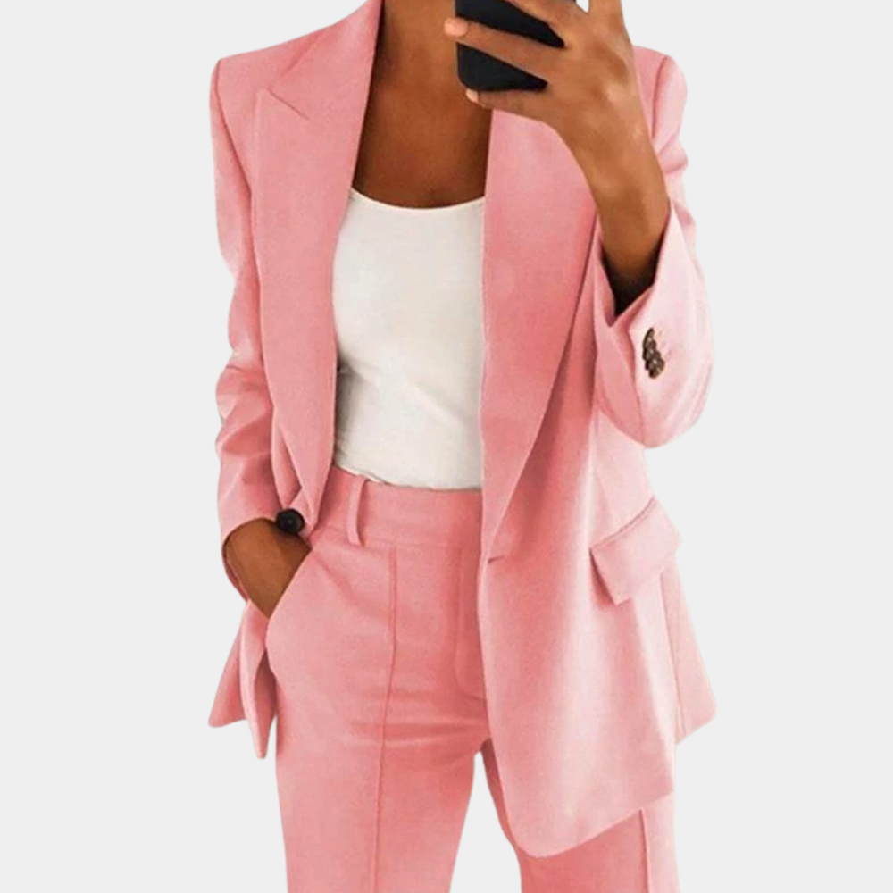 "Elegante zwarte dames blazer set, stijlvol voor elke gelegenheid, combineerbaar met zakelijke en casual looks."