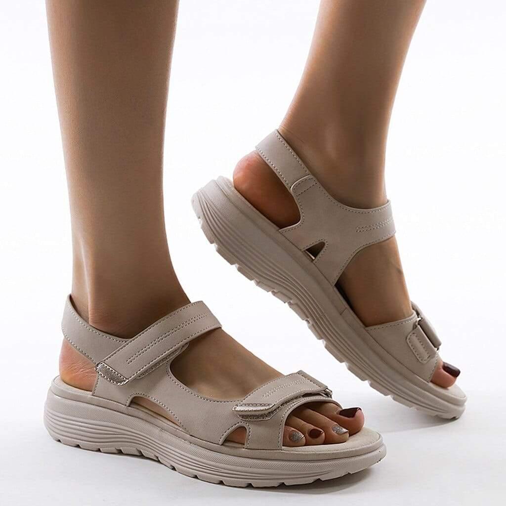 "Ergonomische dames sandalen met verstelbare bandjes, elegant design, comfortabel voetbed, perfecte keuze voor elke dag."