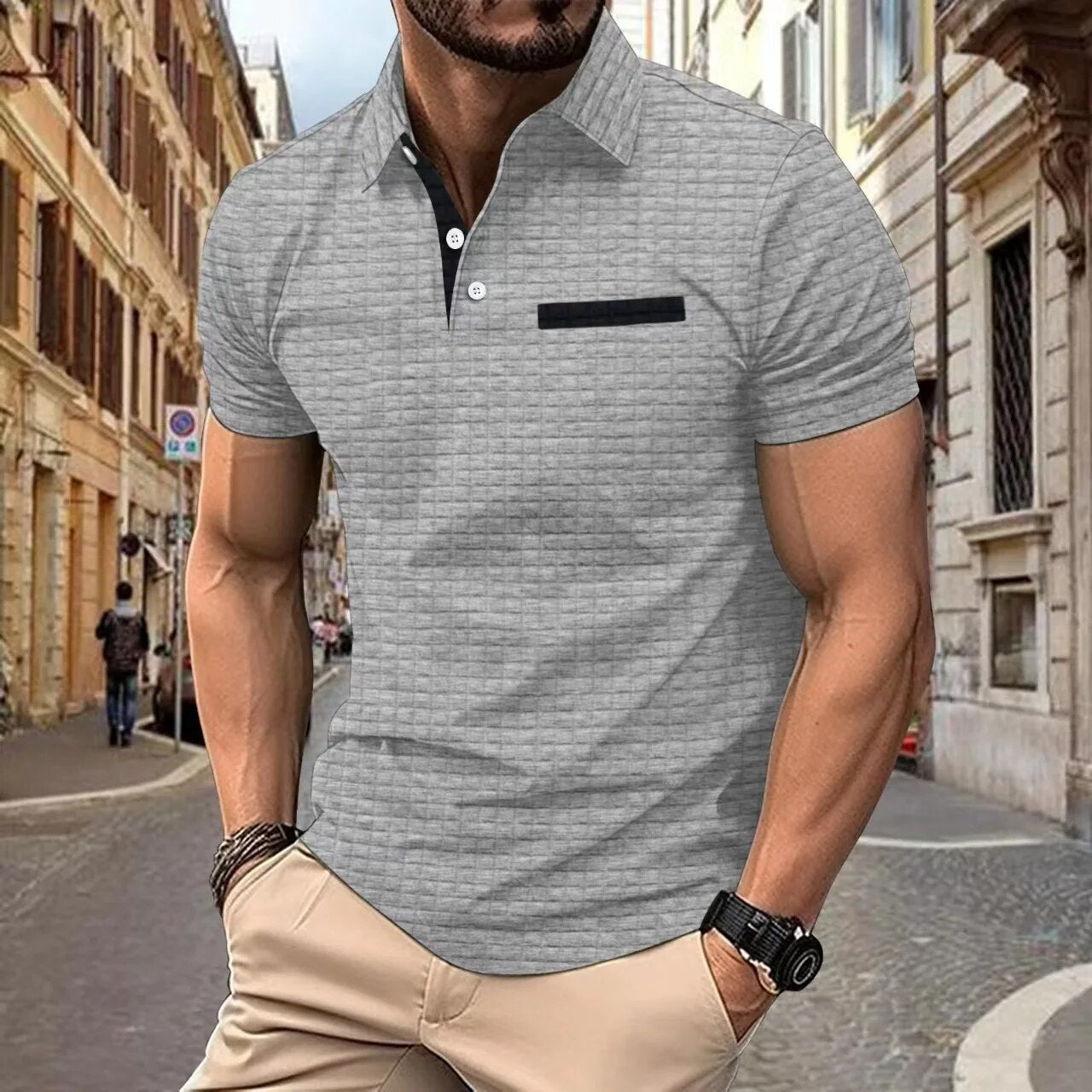 "Geblokte herenpolo met klassieke stijl en comfort, ideaal voor kantoor of casual gebruik. Hoogwaardige, ademende stof."