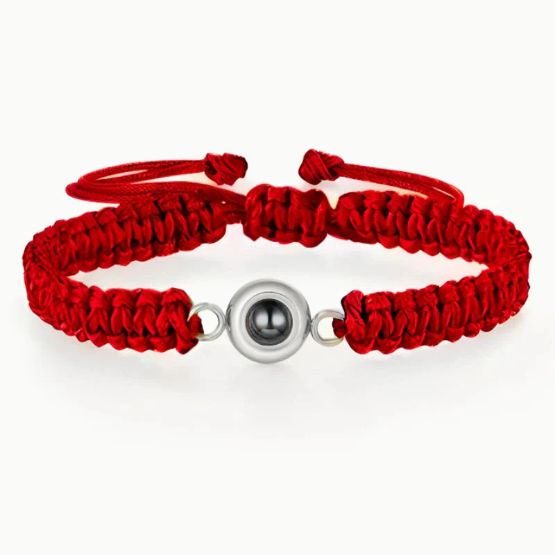 "Gepersonaliseerde foto projectie armband in zwart, unieke sieraden met verstelbaar ontwerp voor persoonlijke herinneringen."