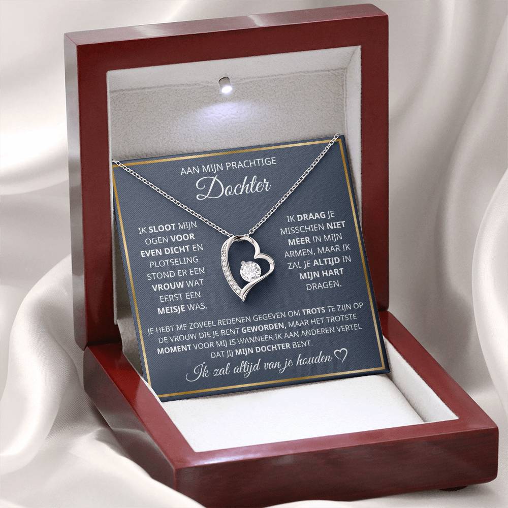 "Hartvormige ketting met zirkonia steen, luxe uitstraling, ideaal cadeau voor dochters, gepolijste hanger aan verstelbare ket