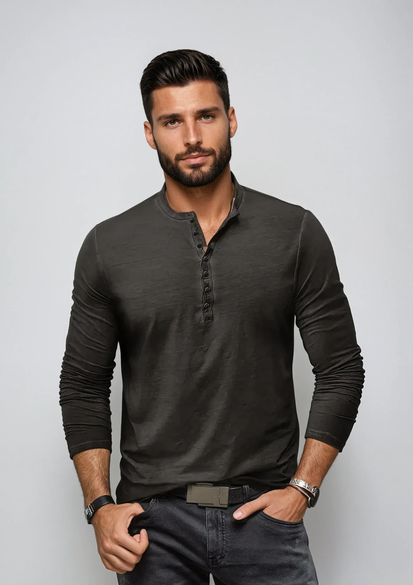 "Henley shirt voor heren met lange mouwen, regular fit, tijdloos design in zachte stof met stijlvolle halslijn, veelzijdig in