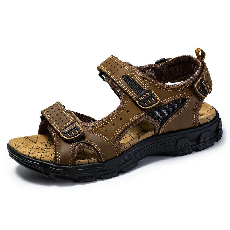 Hudson orthopedische sandalen met verstelbare klittenband en ademende materialen voor maximaal comfort en voetondersteuning.
