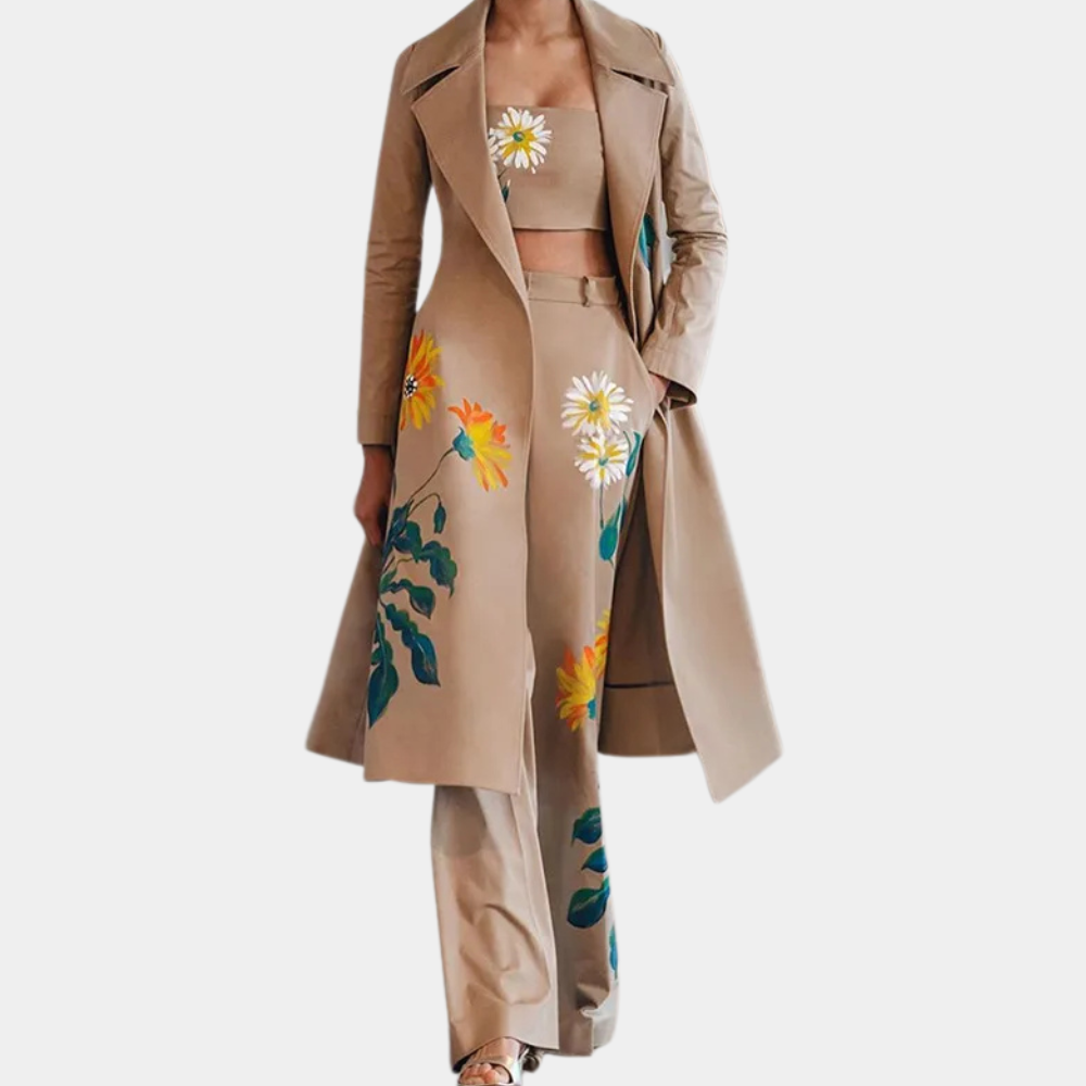 "Khaki driedelige dames set met broek, top en jas, elegant voor formeel en casual gebruik."