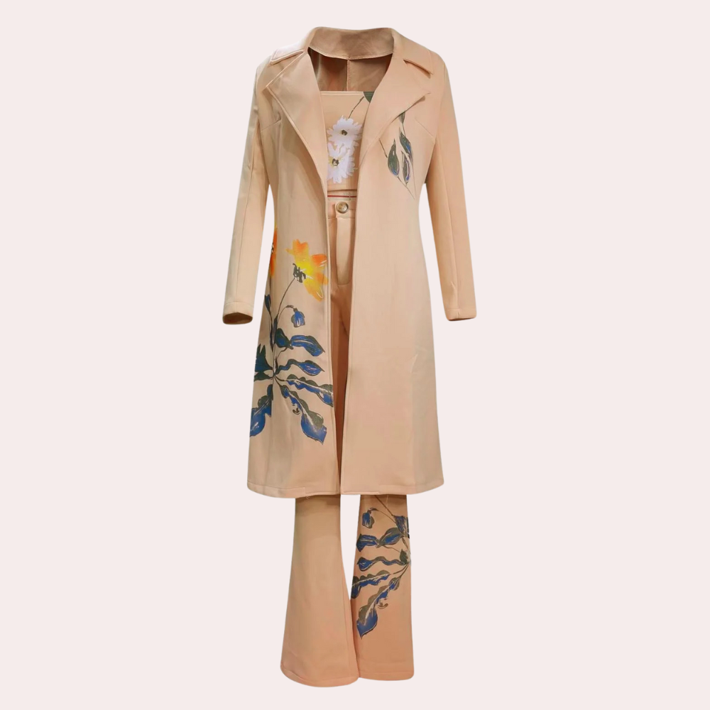"Khaki driedelige dames set met broek, top en jas, elegant voor formeel en casual gebruik."