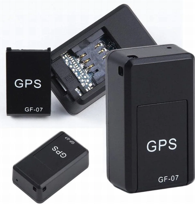 Kleine, zwarte universele GPS tracker met compact design voor beveiliging en wereldwijde dekking van persoonlijke bezittingen