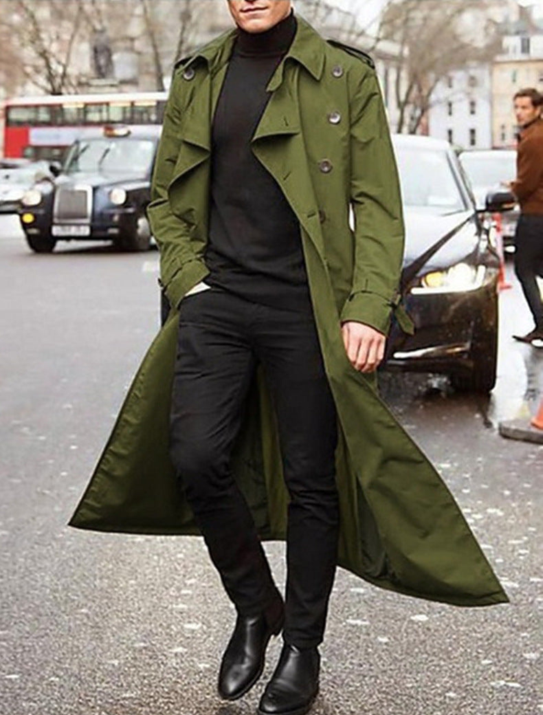 "Lange heren trenchcoat, klassiek en elegant design, dubbele knopenrij, hoogwaardige stof, tijdloze uitstraling."