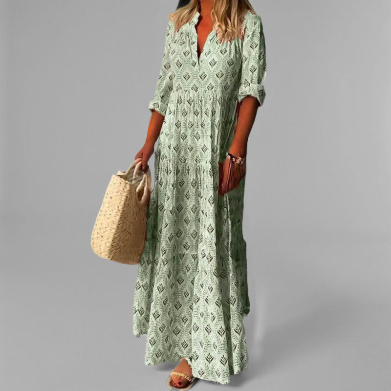 "Lichte katoenen maxi jurk met V-hals, 3/4 mouwen en vintage print voor dames, ideaal voor zomerse elegantie."