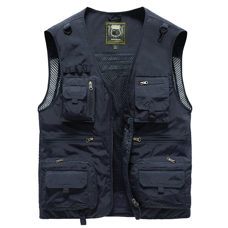 "Lichtgewicht ademend outdoorvest met meerdere zakken, ideaal voor wandelen en kamperen. Stijlvol en functioneel ontwerp."