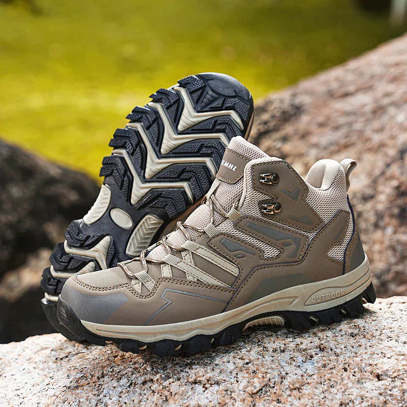 "Lichtgewicht wandelschoenen voor dames, stijlvol en robuust, geschikt voor avontuurlijke wandelingen in verschillende terrei