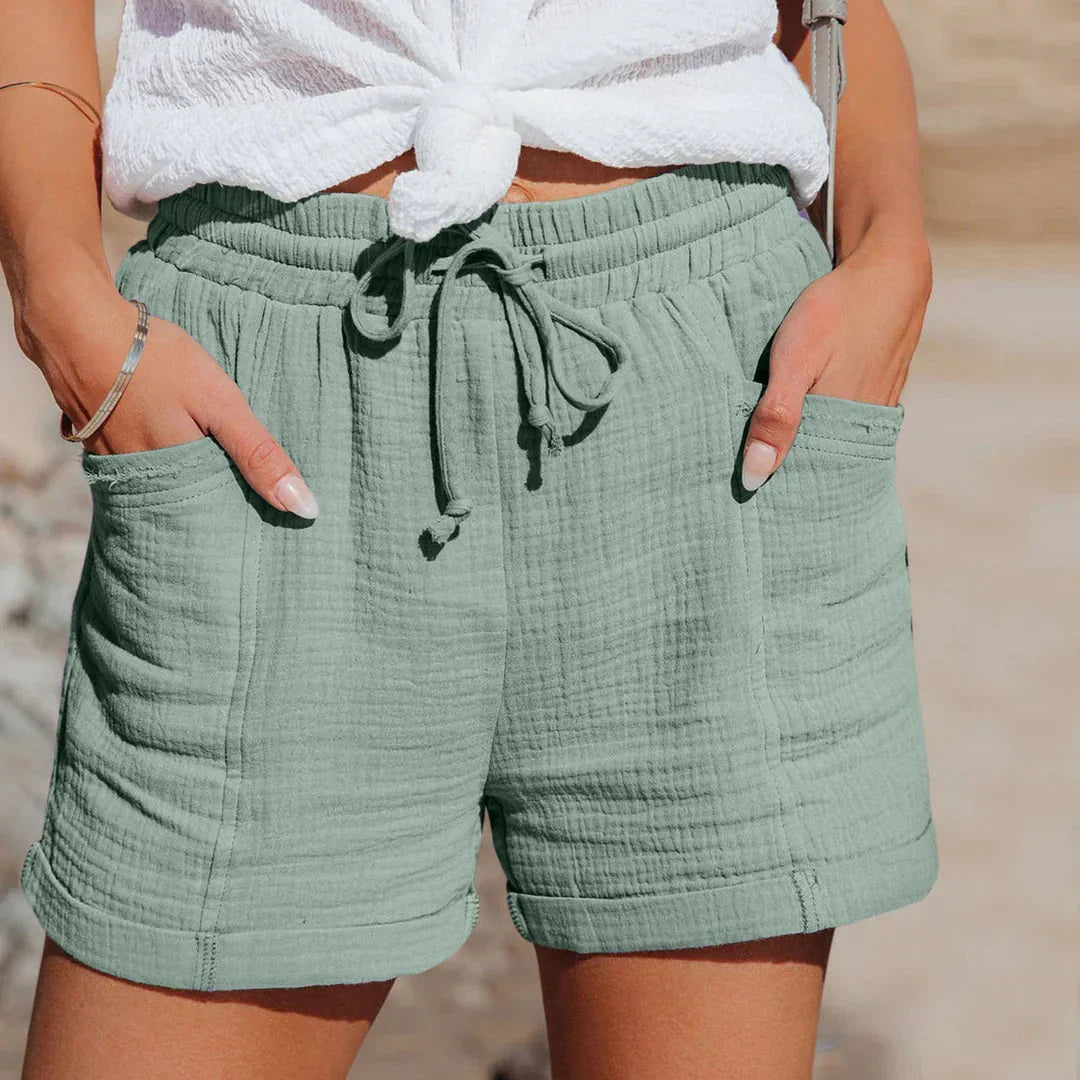"Luchtige dames zomershorts met elastische taille, lichtgewicht en comfortabel, perfect voor warme zomerdagen."