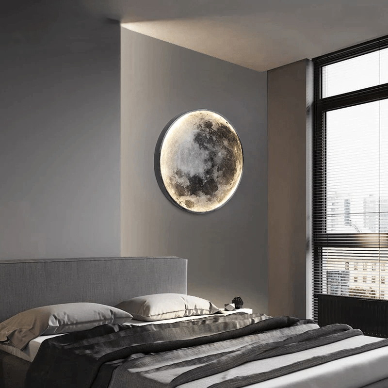 "Lunatic maandlamp met realistisch maanoppervlak, dimbaar LED-licht, wandmontage, ideaal voor sfeervolle verlichting."