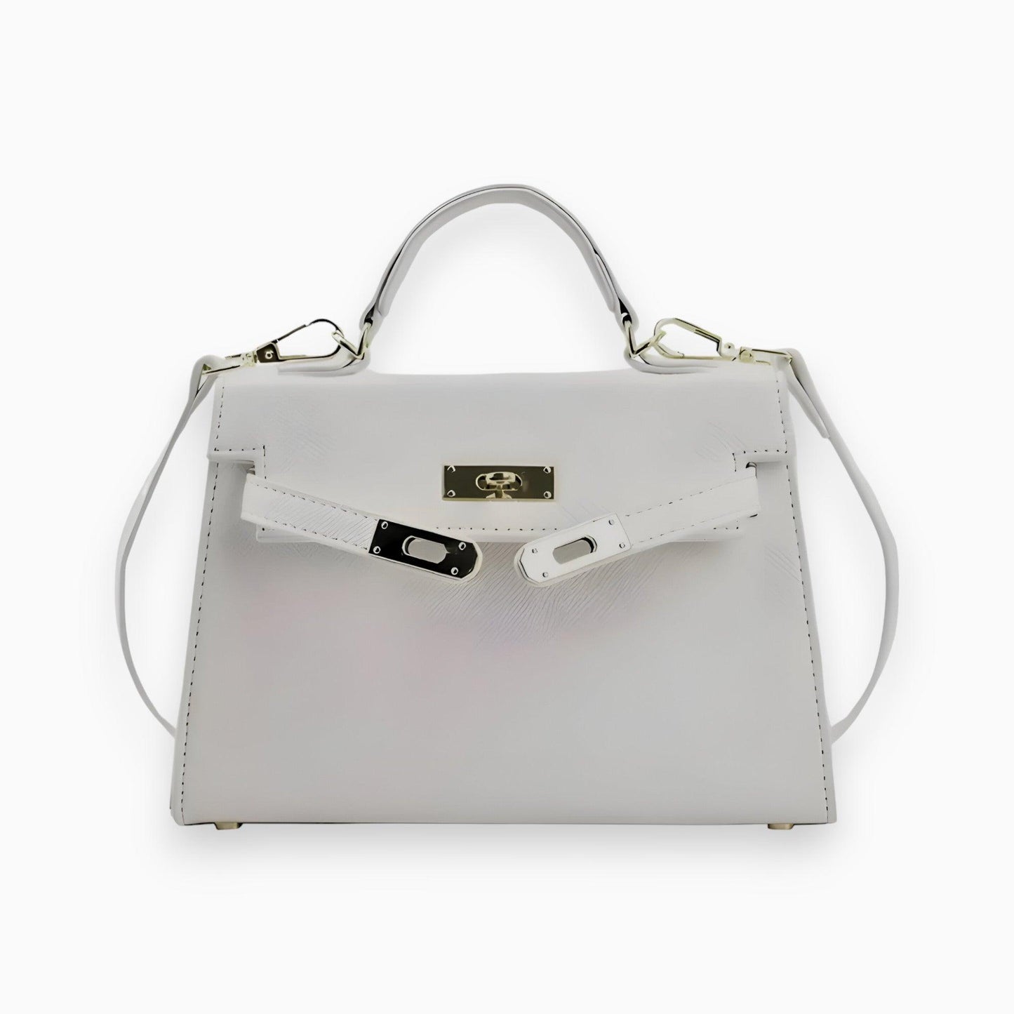 Luxe dameshandtas met glanzende metalen sluiting, strakke vormen, en stijlvolle structuur voor een elegante uitstraling.